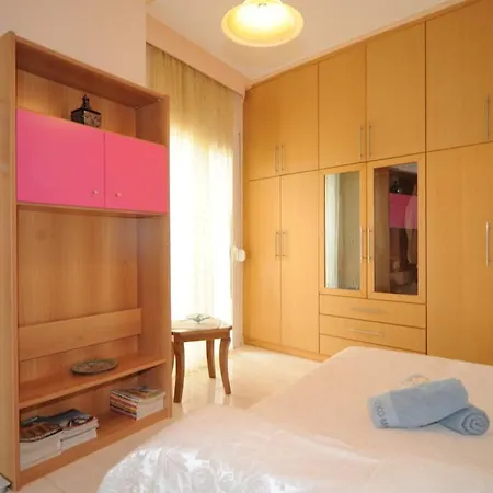 Katia's House דירה Ampavris