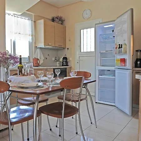 Katia's House דירה Ampavris