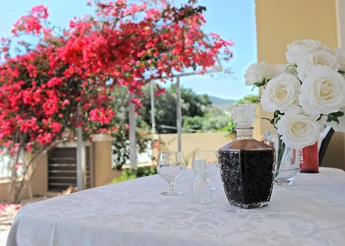 Katia's House 아파트 Ampavris